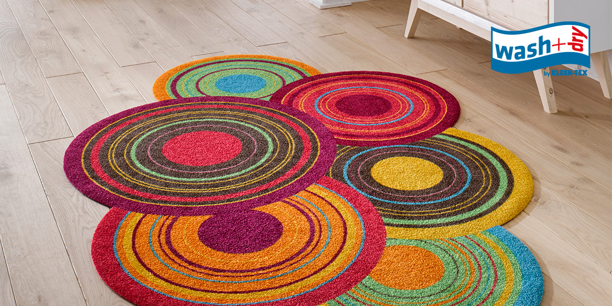 wash+dry Decor mat with colourful circles in special shape